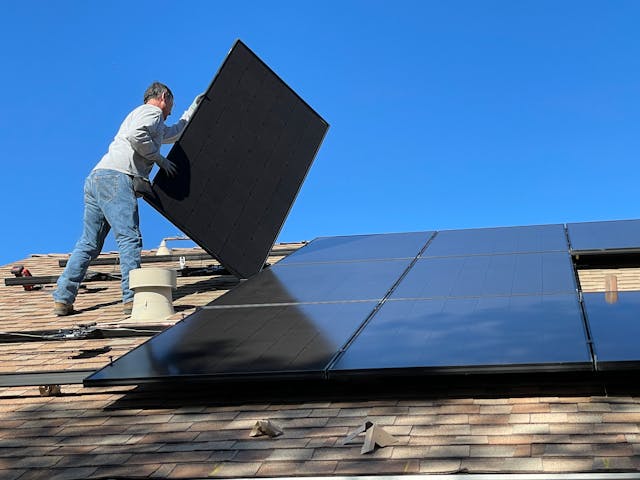duurzame energieoplossingen energievergelijker thuisaccu zonnepanelen